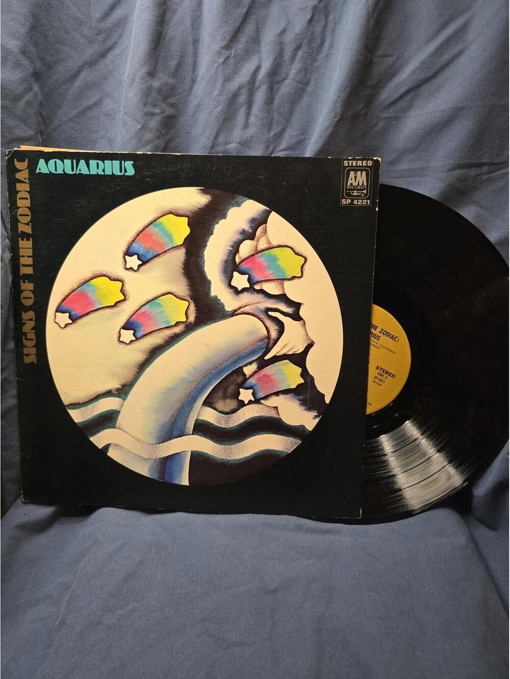 Aquarius Vinyl Record LP - Zodiac Themed Classic Album